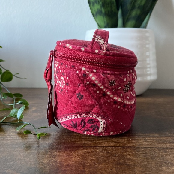 Preloved Vera Bradley Red Quilted Women's Bag - Picture 7 of 11